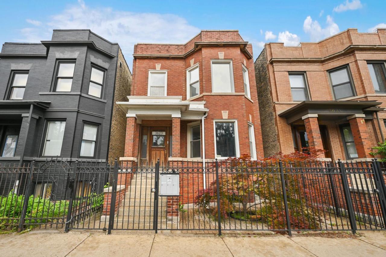 2 Bed Apt W/ Office, Free Parking, Near Wrigley Chicago Buitenkant foto
