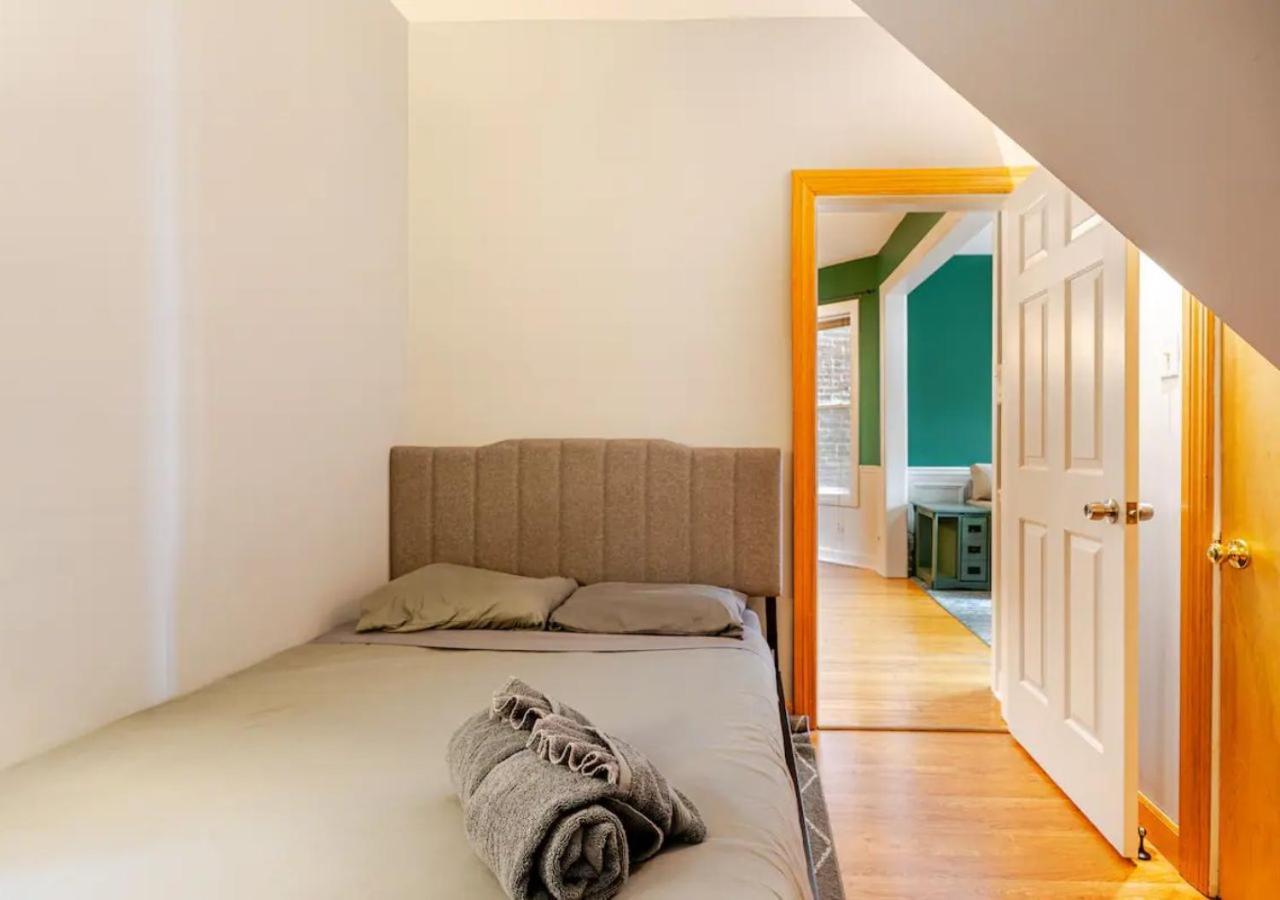 2 Bed Apt W/ Office, Free Parking, Near Wrigley Chicago Buitenkant foto